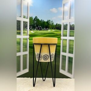 Buttercup Yellow/Beige Ceramic Planter Pot with Black Stand
